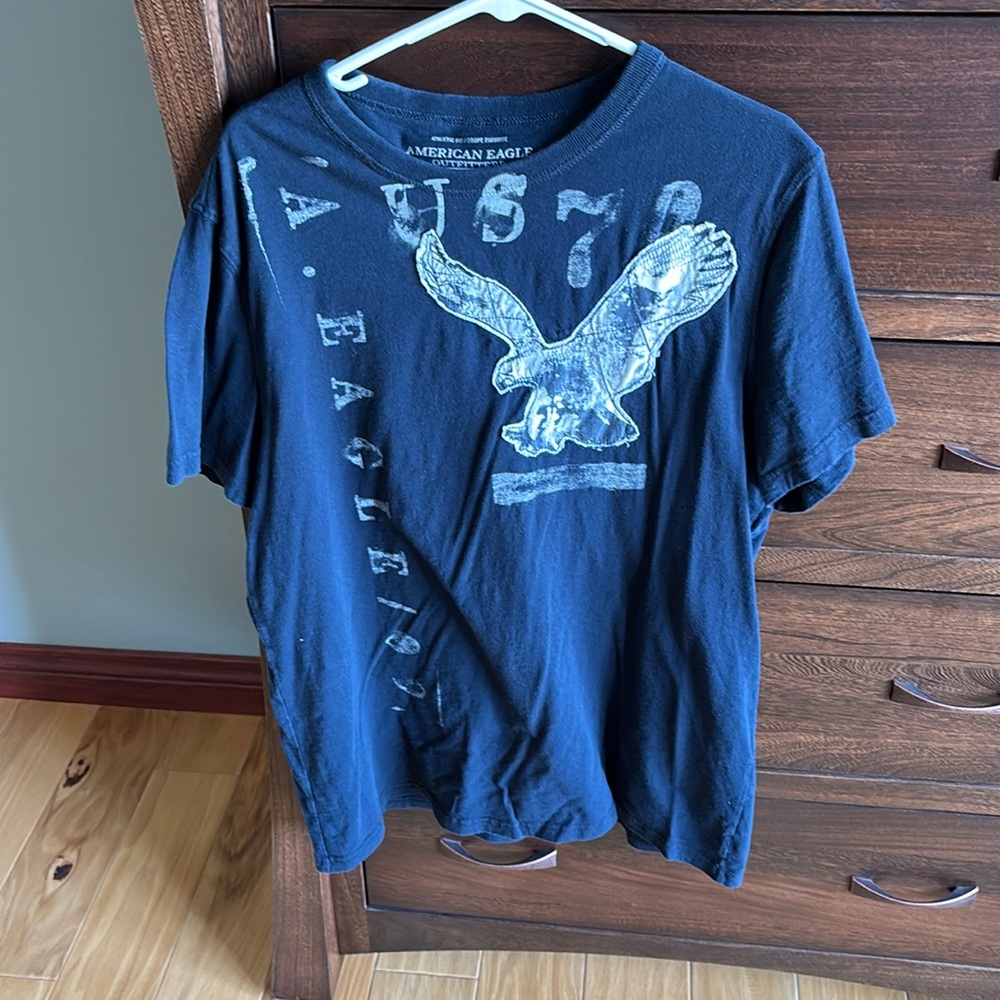Men’s American eagle shirt size XL